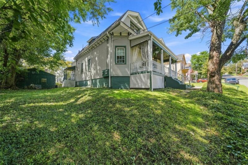 318 Mueller Ave — photo 4