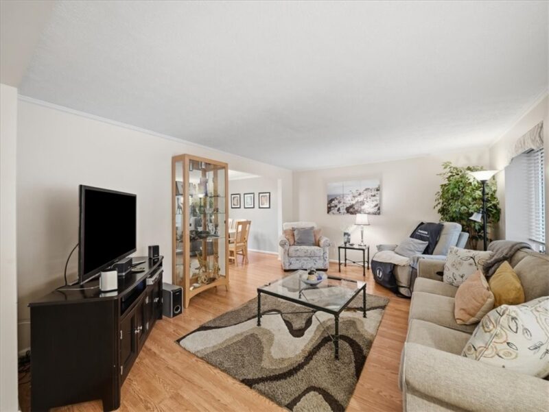 4025 Hancock Dr — photo 5