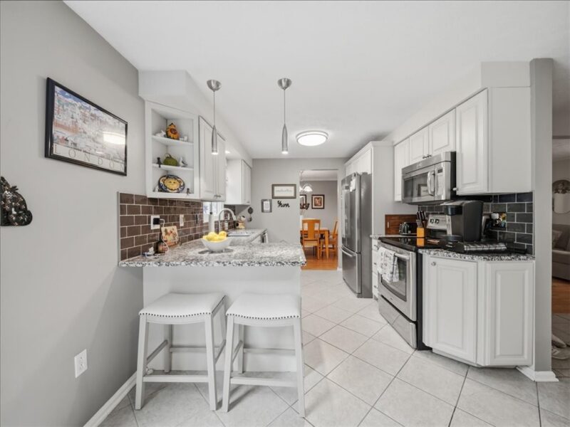 4025 Hancock Dr — photo 8