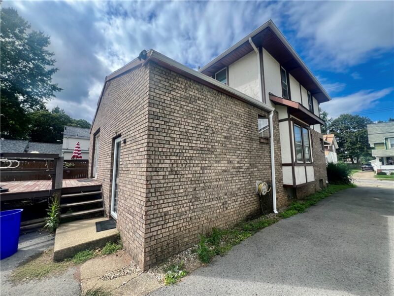 306 E Northview Ave — photo 2