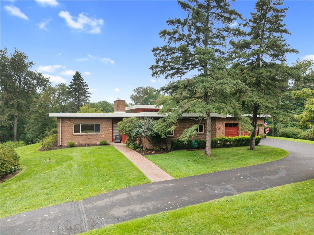 2273 Gray Ridge Rd — photo 1