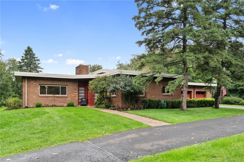 2273 Gray Ridge Rd — photo 2