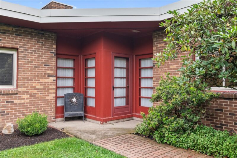 2273 Gray Ridge Rd — photo 3