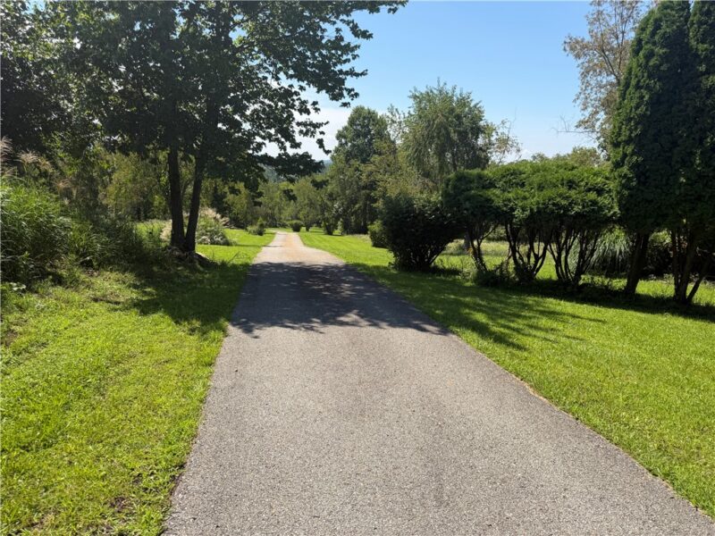 120 Hawkview Lane — photo 3