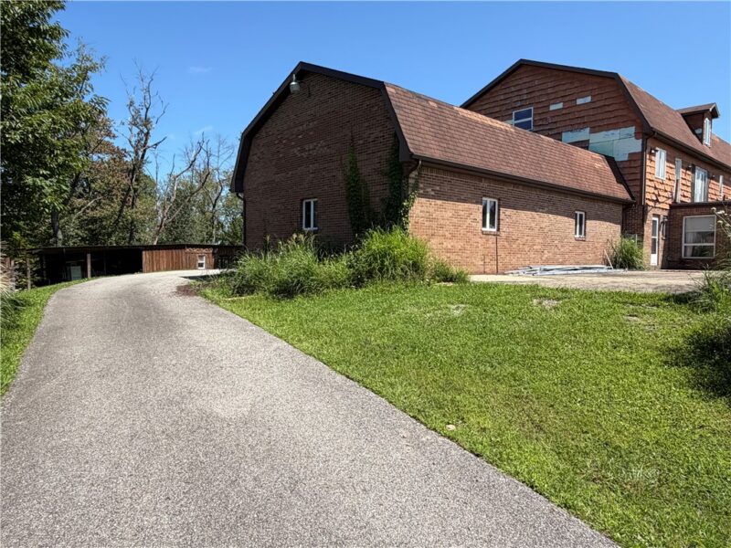 120 Hawkview Lane — photo 4