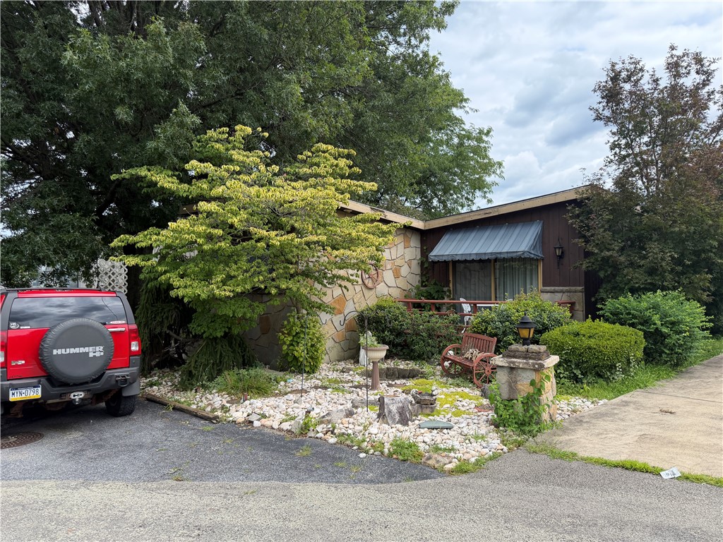 1504 George St — photo 1