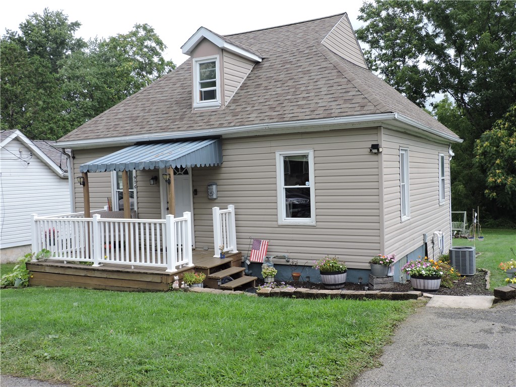 906 W Vine St — photo 1