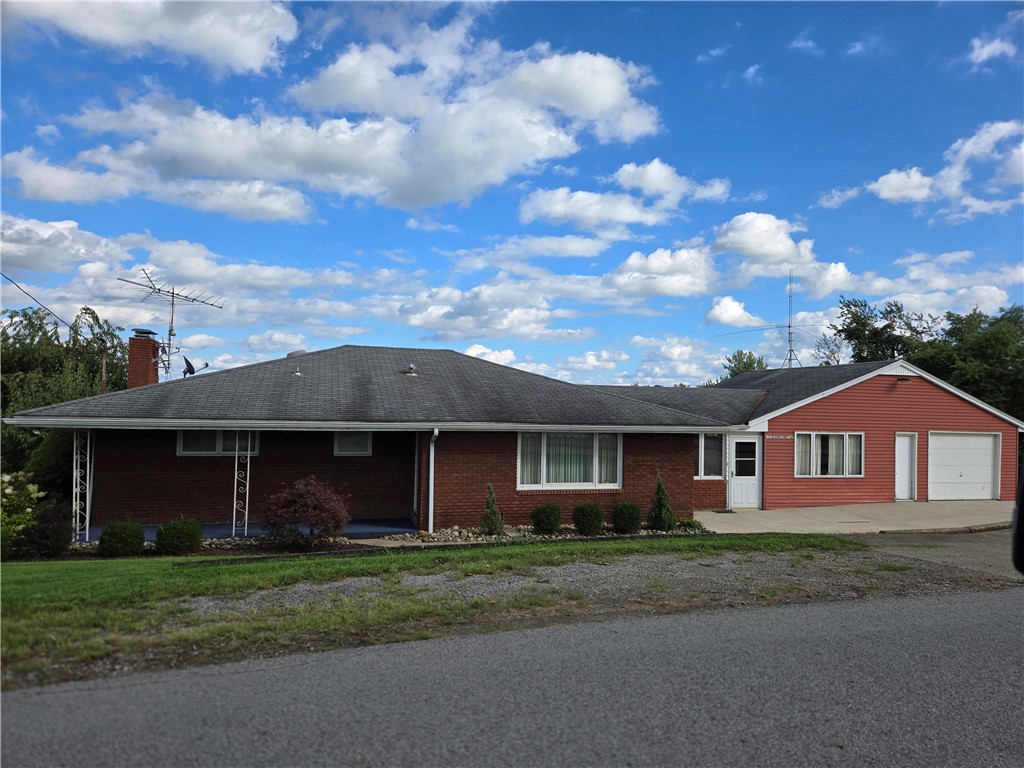180 Church Rd — photo 1