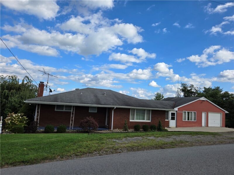 180 Church Rd — photo 2