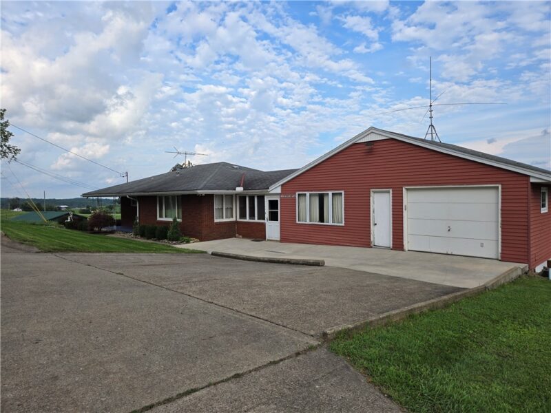 180 Church Rd — photo 4