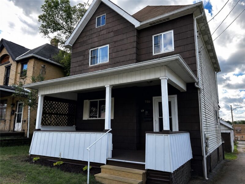 710 Irving STREET — photo 2