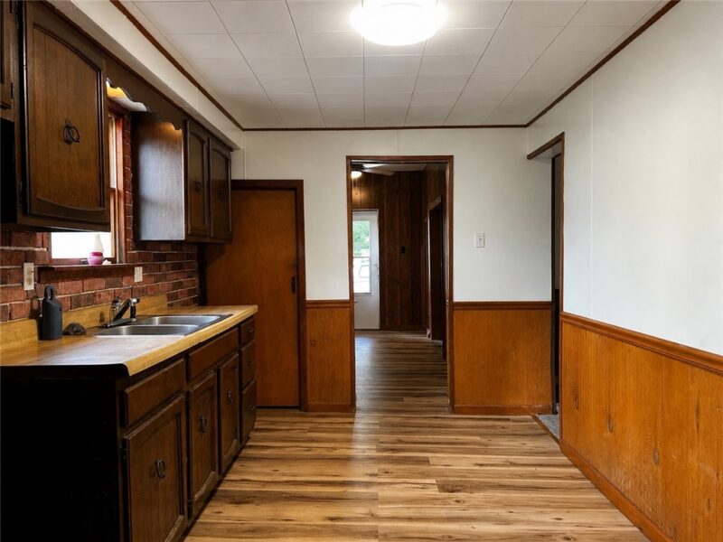 710 Irving STREET — photo 6