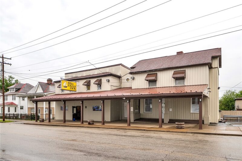277 N Gallatin Ave — photo 3