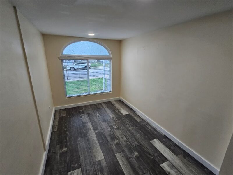 445 Ohio Ave — photo 7
