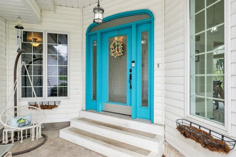8 Leslie DRIVE — photo 3