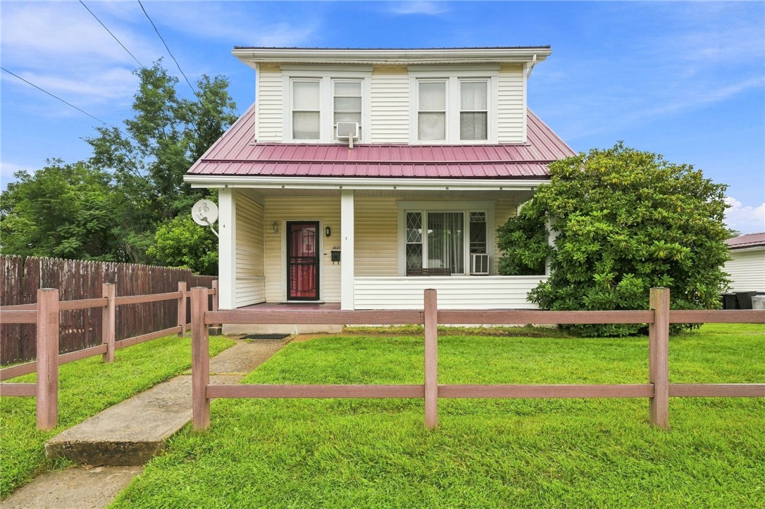 1221 Martin Ave — photo 1