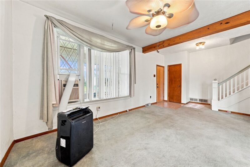 1221 Martin Ave — photo 4