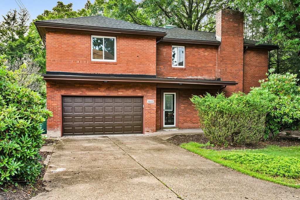 1648 Jamestown — photo 1
