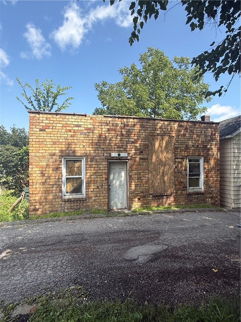 323 Summit Ave — photo 5