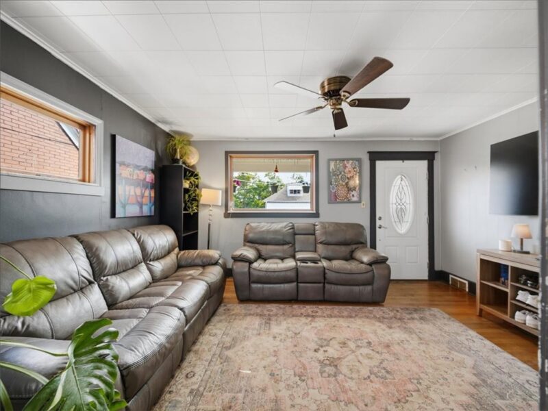 7909 Lloyd Ave — photo 5