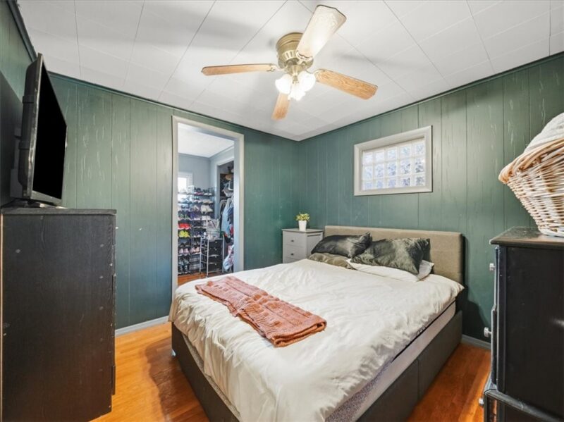 7909 Lloyd Ave — photo 8