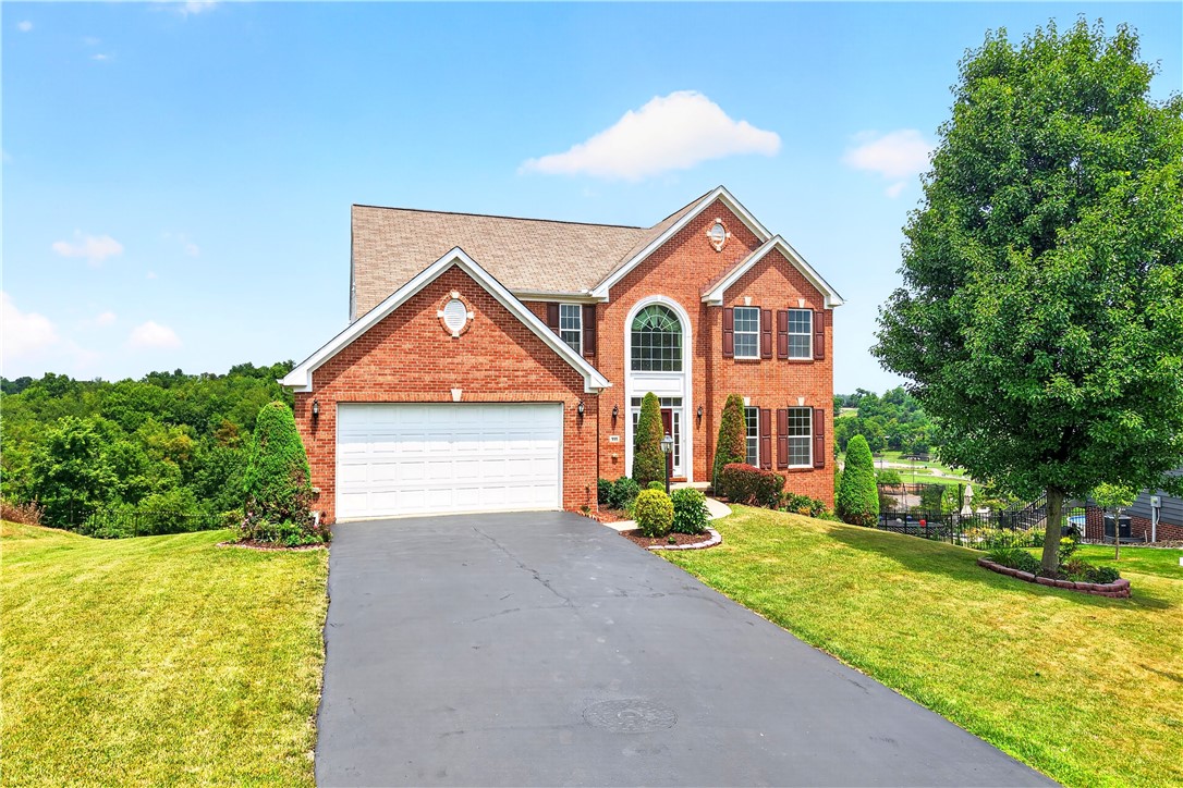 111 Walnut Dr — photo 1