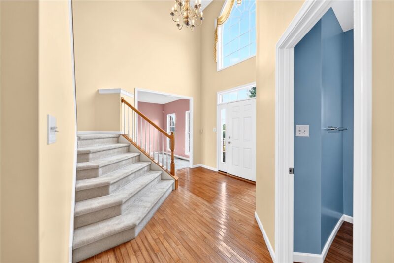 111 Walnut Dr — photo 4