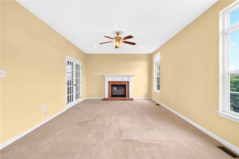 111 Walnut Dr — photo 8