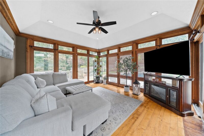 4729 Edinburg Rd — photo 4