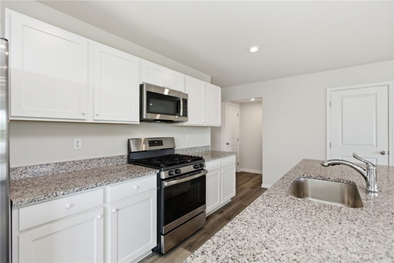 309 Arden Dr — photo 5