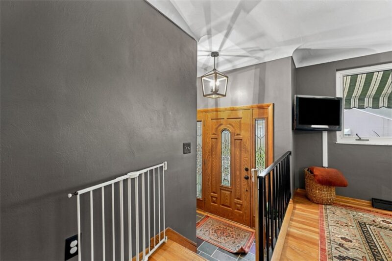 1011 Maryland Ave — photo 3