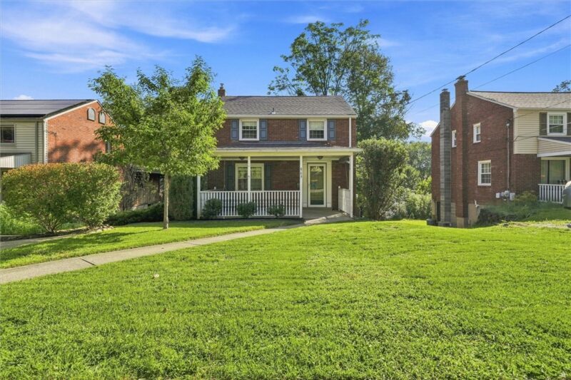 863 Middle Rd — photo 2