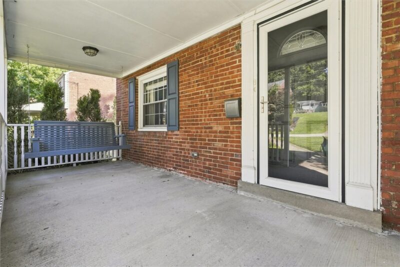 863 Middle Rd — photo 6