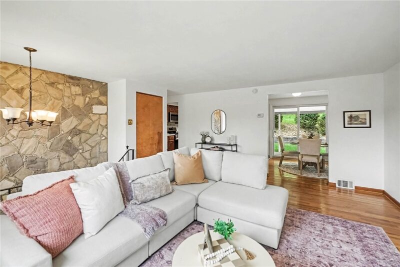80 York Drive — photo 4