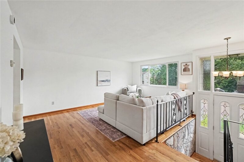 80 York Drive — photo 5