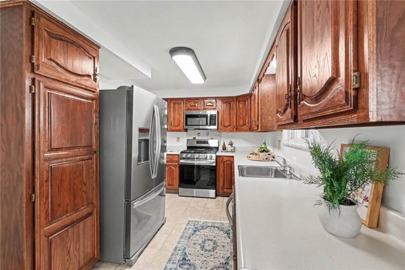 80 York Drive — photo 8