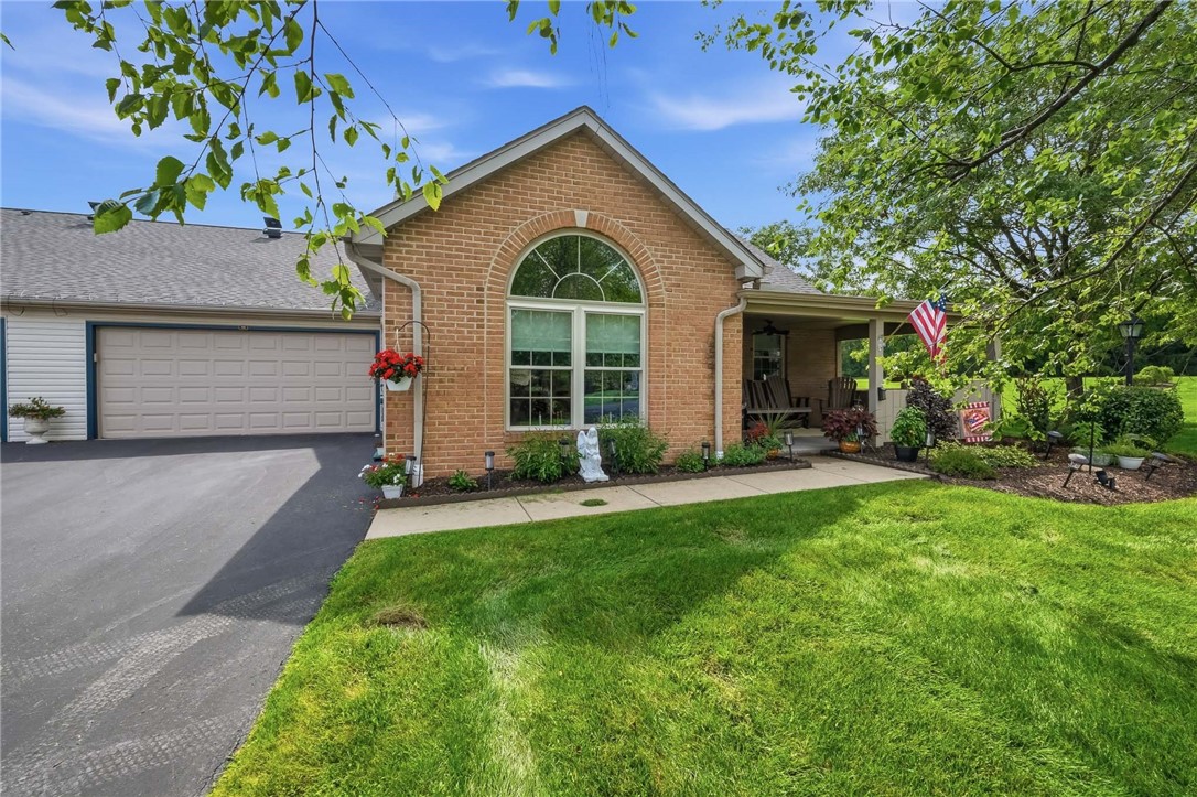 106 Pony Dr — photo 1