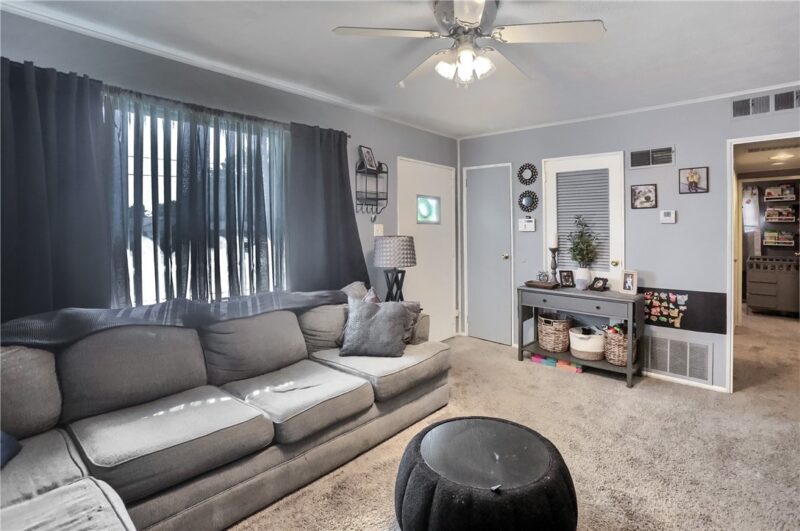 8 Lower Idlewild Dr — photo 5