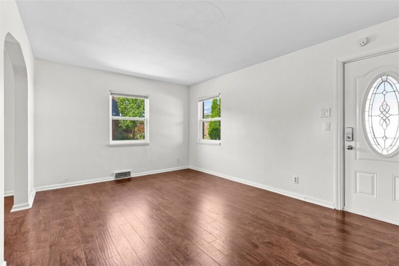 705 Greenlee Rd — photo 8