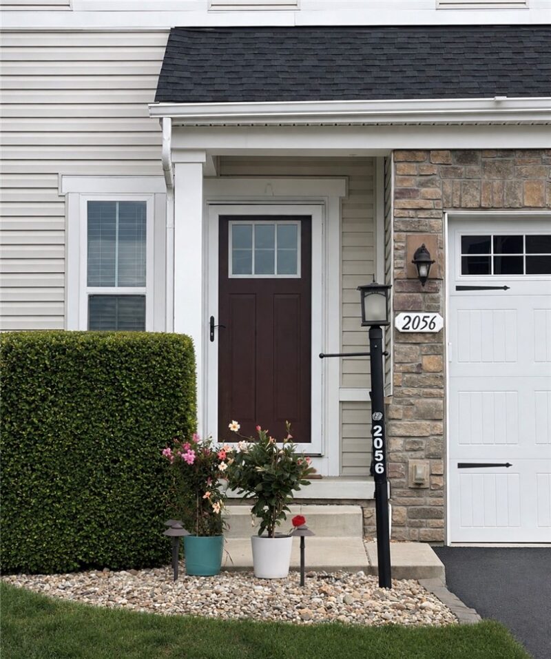 2056 Cade Dr — photo 2