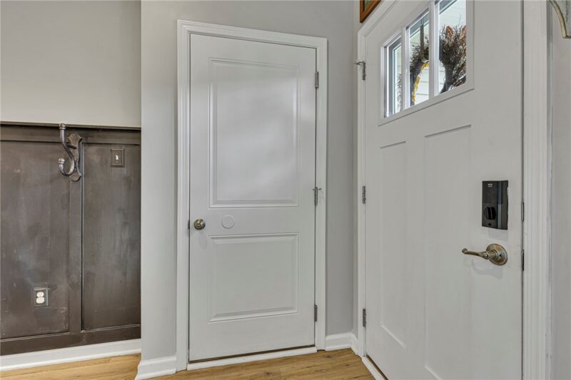 2056 Cade Dr — photo 4