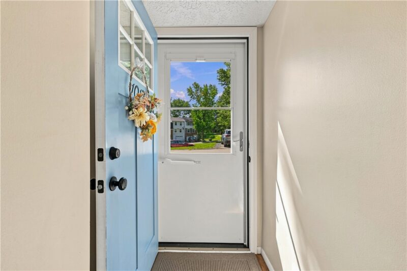 1017 Cottonwood Ct — photo 5