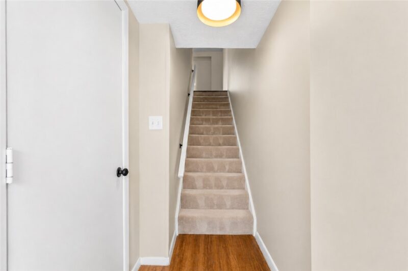 1017 Cottonwood Ct — photo 6