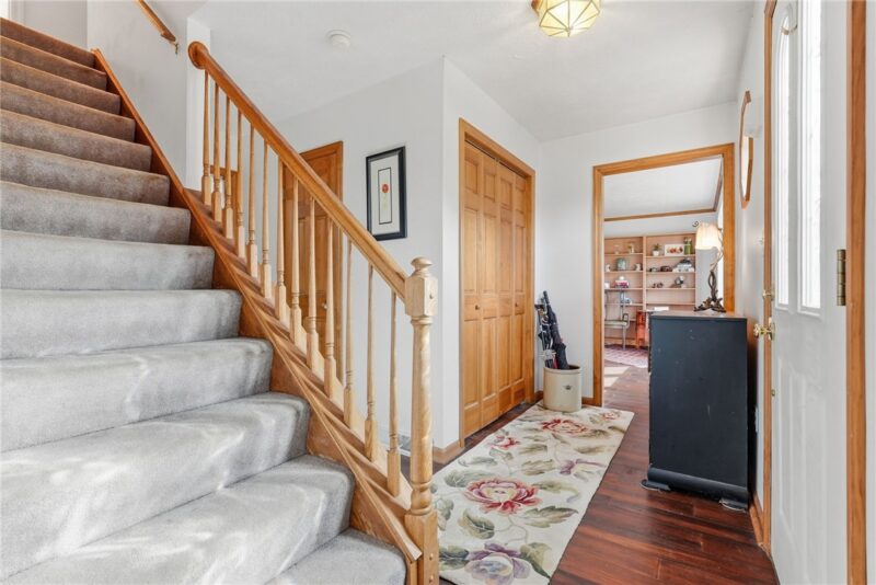 102 Jarod Dr — photo 6