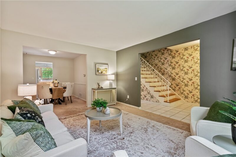 1818 Foxcroft Ln 805 — photo 4