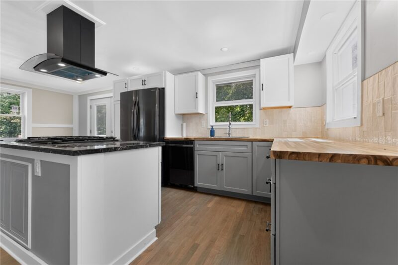 6 Norbert St — photo 7