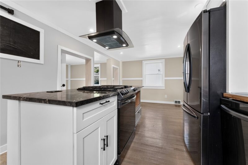 6 Norbert St — photo 8
