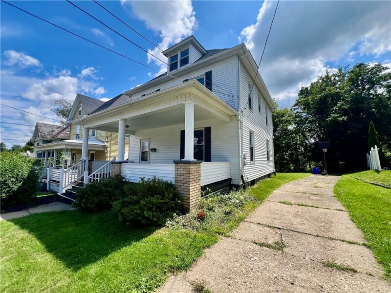 316 E Winter Ave — photo 2