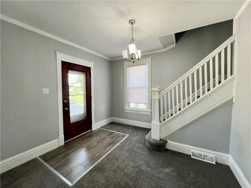 316 E Winter Ave — photo 6