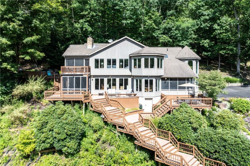 207 Youngstown Ridge Rd — photo 2